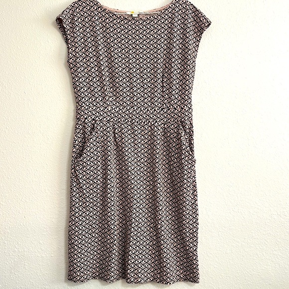 Boden Dresses & Skirts - Boden Easy T Shirt Dress w/ Pockets